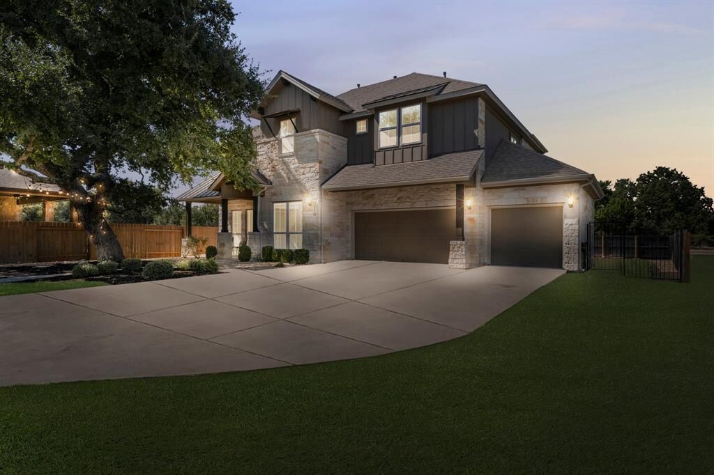 Property Photo:  110 Magona Trail  TX 78628 