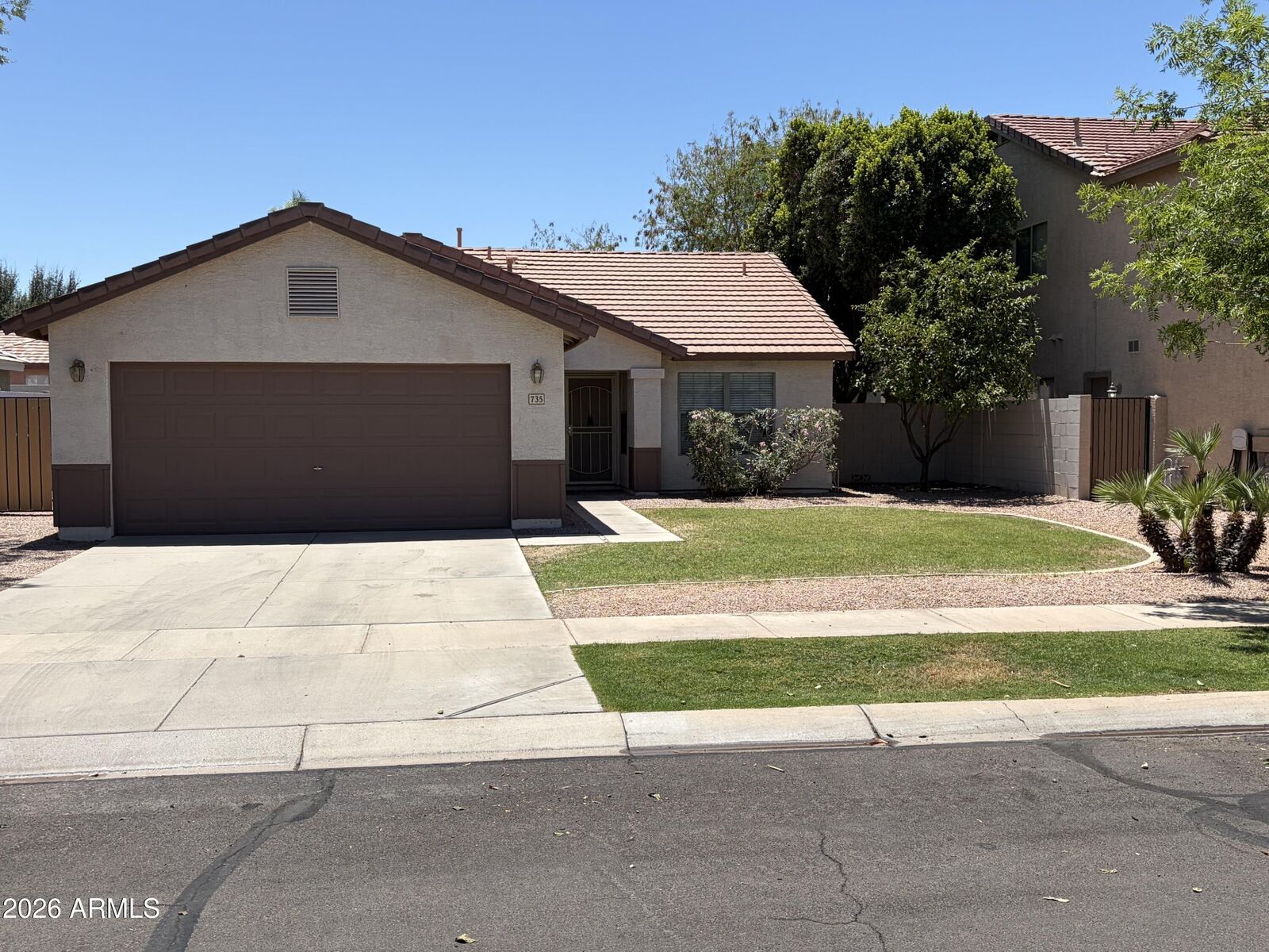 Property Photo:  735 W Aviary Way  AZ 85233 