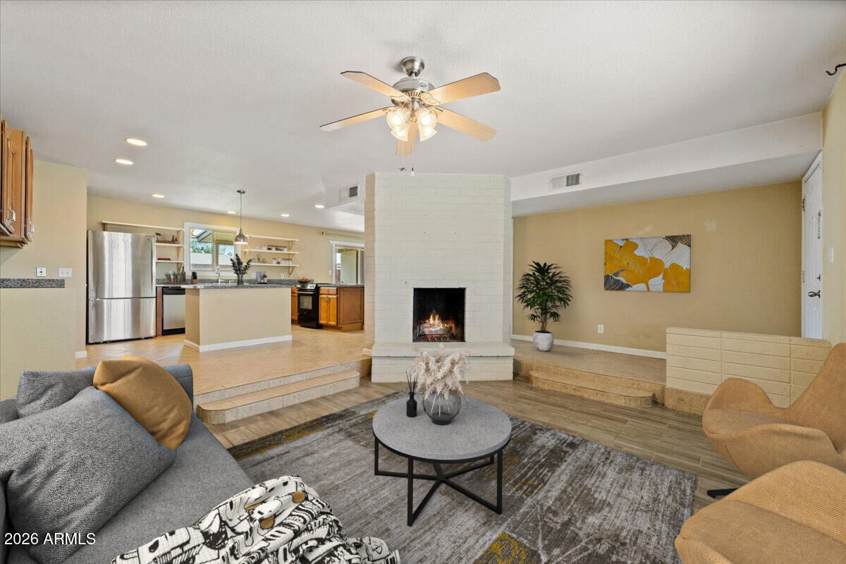Property Photo:  1225 W Pebble Beach Drive  AZ 85282 