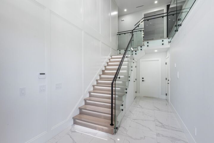 Property Photo: 2170 Oakridge Crescent BC V2T 6A8