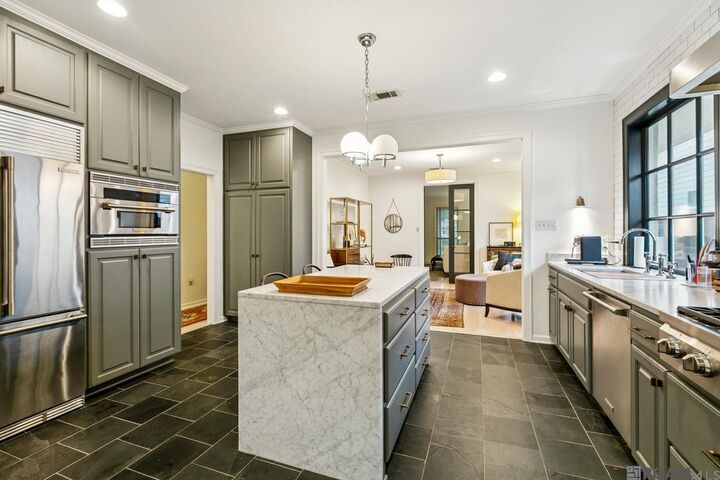 Property Photo:  2634 Lydia Ave  LA 70808 