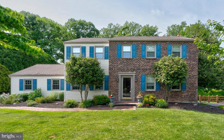 Property Photo:  1109 Edward Lane  PA 19382 