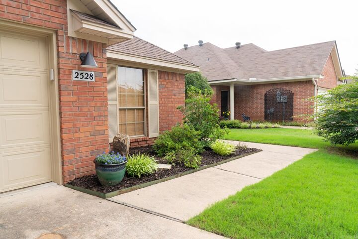 Property Photo:  2528 Jasmine Drive  AR 72015 