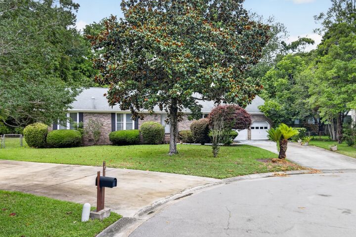 Property Photo:  20 Ashland Drive  SC 29407 
