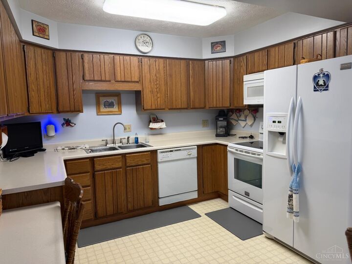 Property Photo:  5756 Forge Bridge Drive  OH 45069 