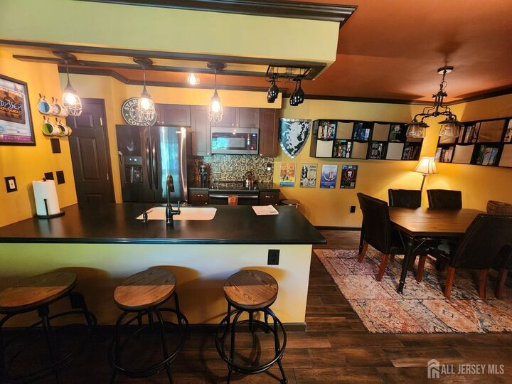 Property Photo: 18 Steeplechase Court NJ 08873