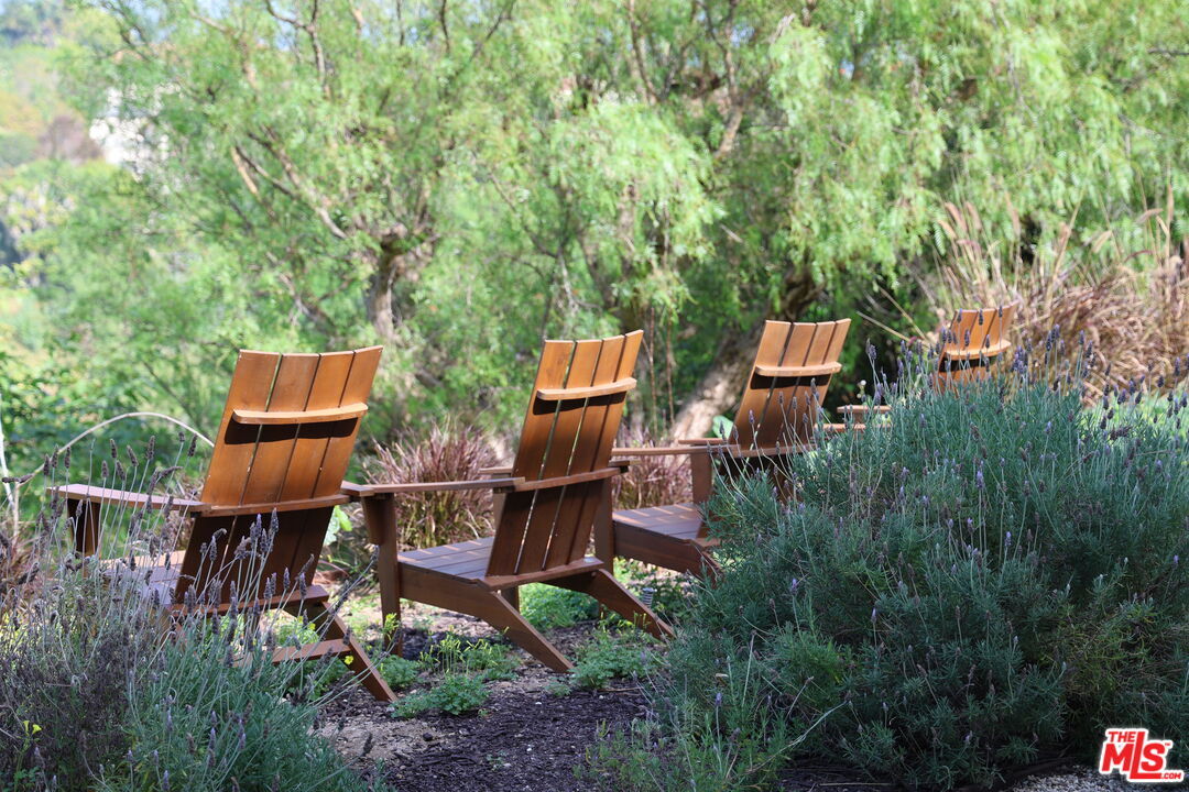Property Photo:  6656 Dume Dr  CA 90265 