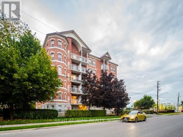 Property Photo:  35 Hunt Avenue 404  ON L4C 4H1 