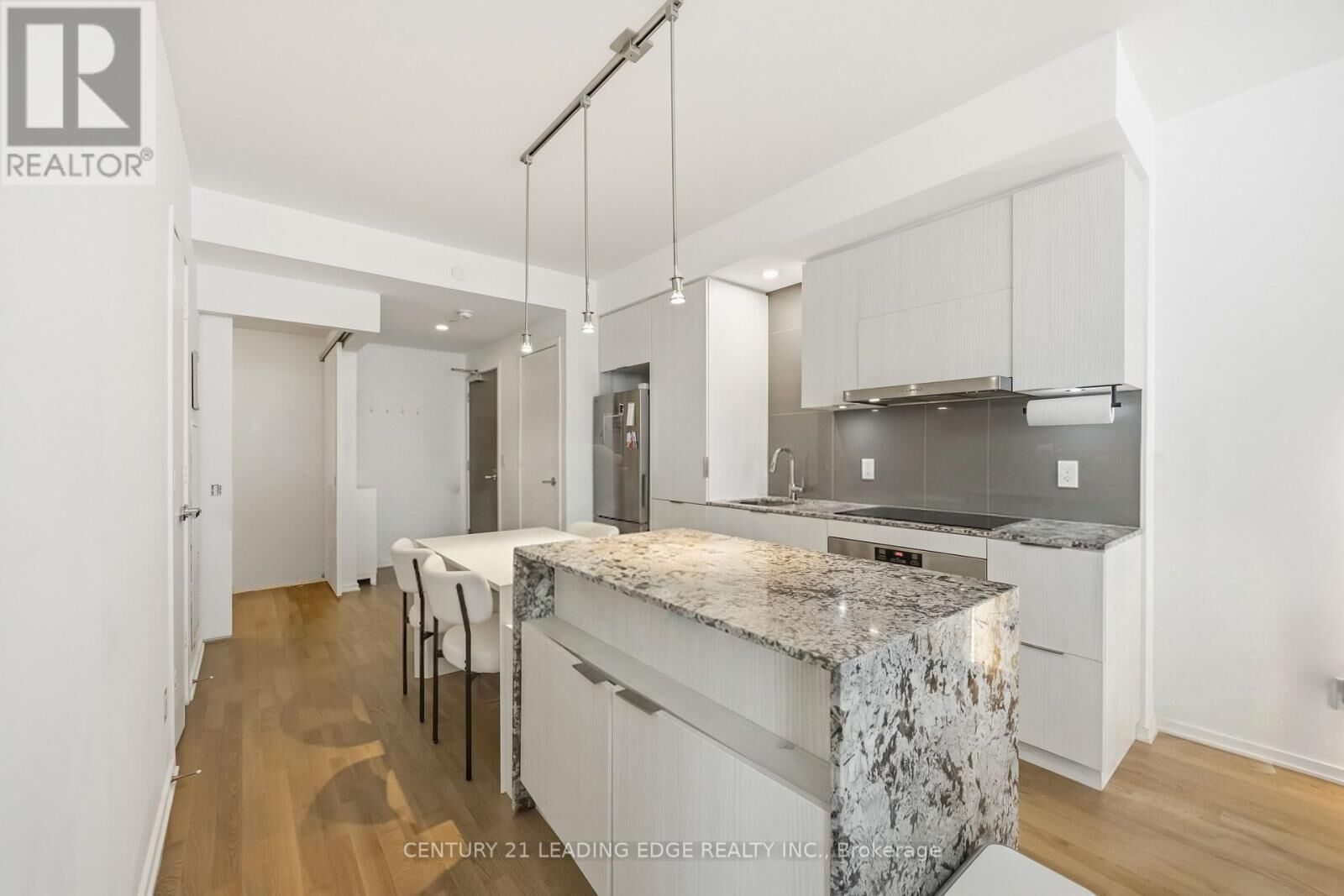 Property Photo: 1 Bloor Street East 3308 ON M4W 0A8