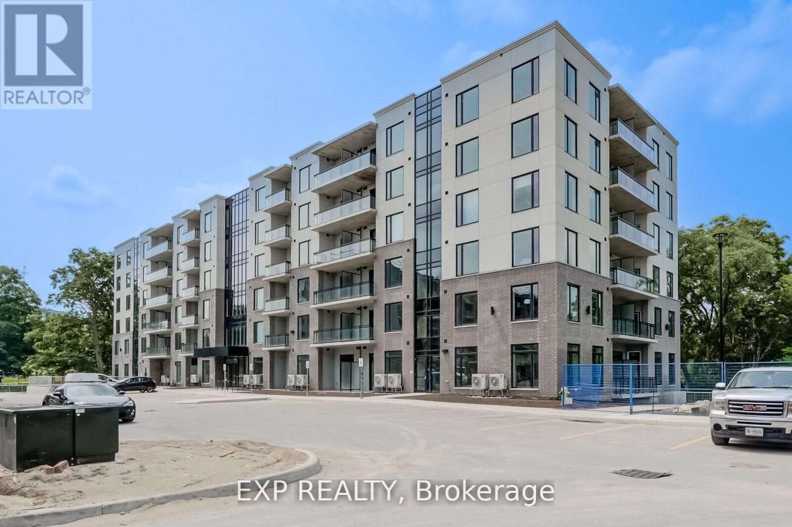 Property Photo:  103 Roger Street 516  ON N2J 1A4 