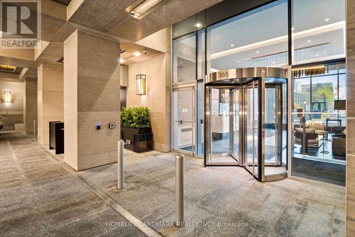 Property Photo: 188 Cumberland Street 1504 ON M5R 0B6