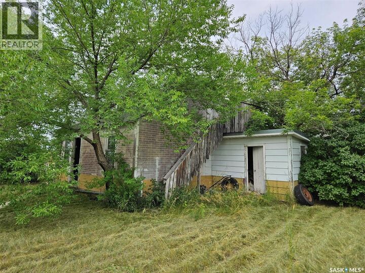 Property Photo: 195 Morley Street SK S0C 1L0