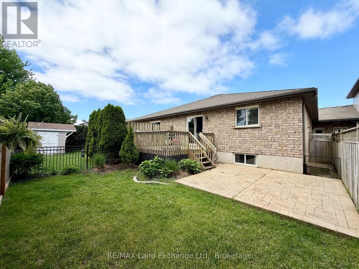Property Photo:  219 Stickel Street  ON N0H 2C1 