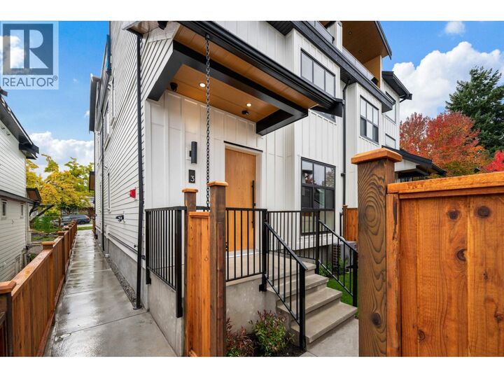 Photo de la propriété:  3065 Charles Street 3  BC V5K 3B6 