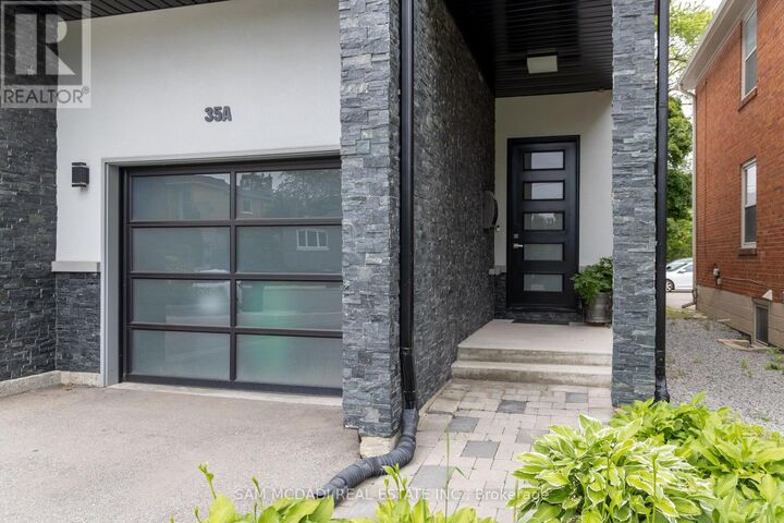 Property Photo:  35A Broadview Avenue  ON L5H 2S8 