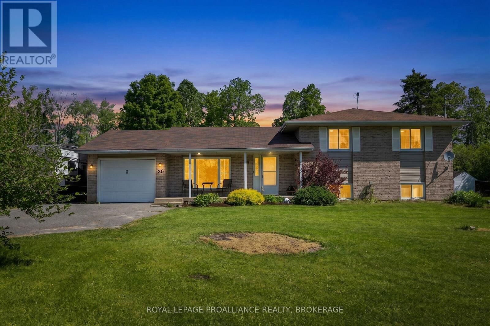 Property Photo:  1963 Keeley Road  ON K0H 2T0 