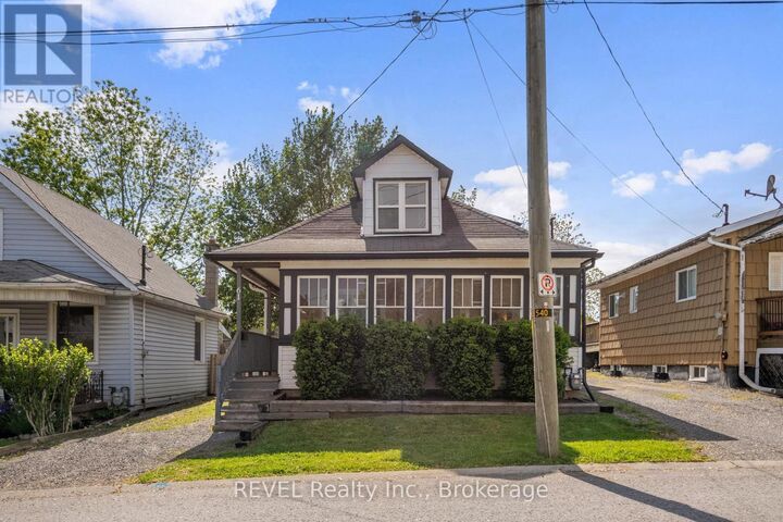 Property Photo:  61 Patricia Street  ON L2V 3V9 