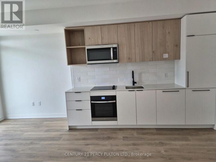 Property Photo: 1185 Dupont Street 415 ON M6H 0G5