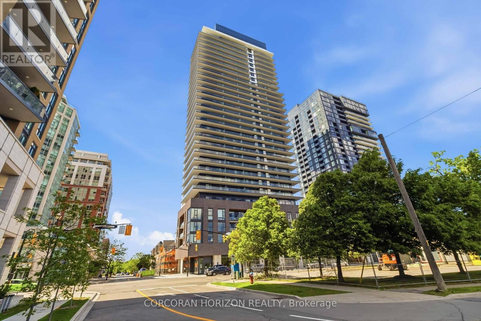 Property Photo:  2075 Lakeshore Road 2607  ON L7R 0H3 