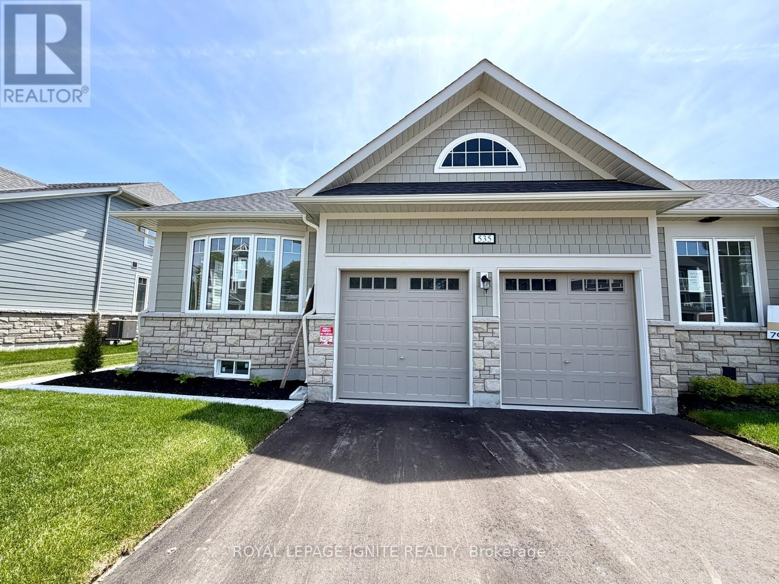 Property Photo:  535 Hudson Crescent  ON L4R 0J2 