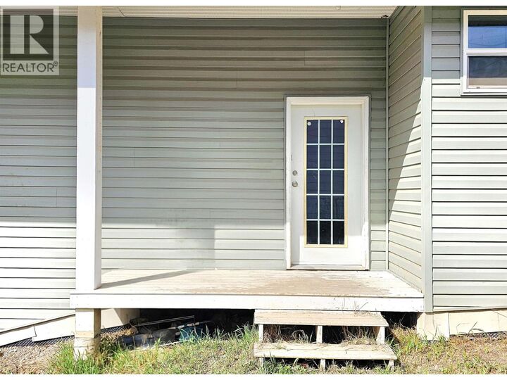 Property Photo: 131 6th Avenue BC V0J 1E0