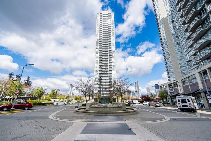 Property Photo: 13618 100 Avenue 2002 BC V3T 0A8