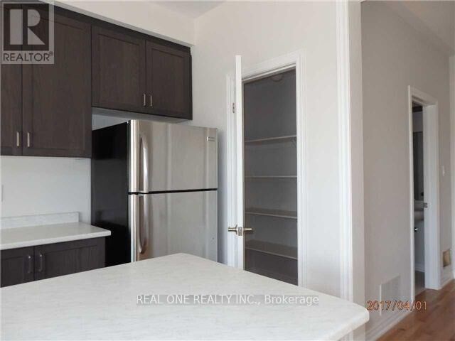 Property Photo:  115 Beechborough Crescent  ON L9N 0N9 