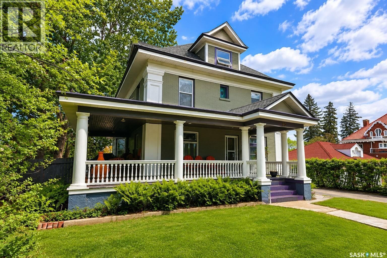 Property Photo:  42 20th Street E  SK S6V 1K4 
