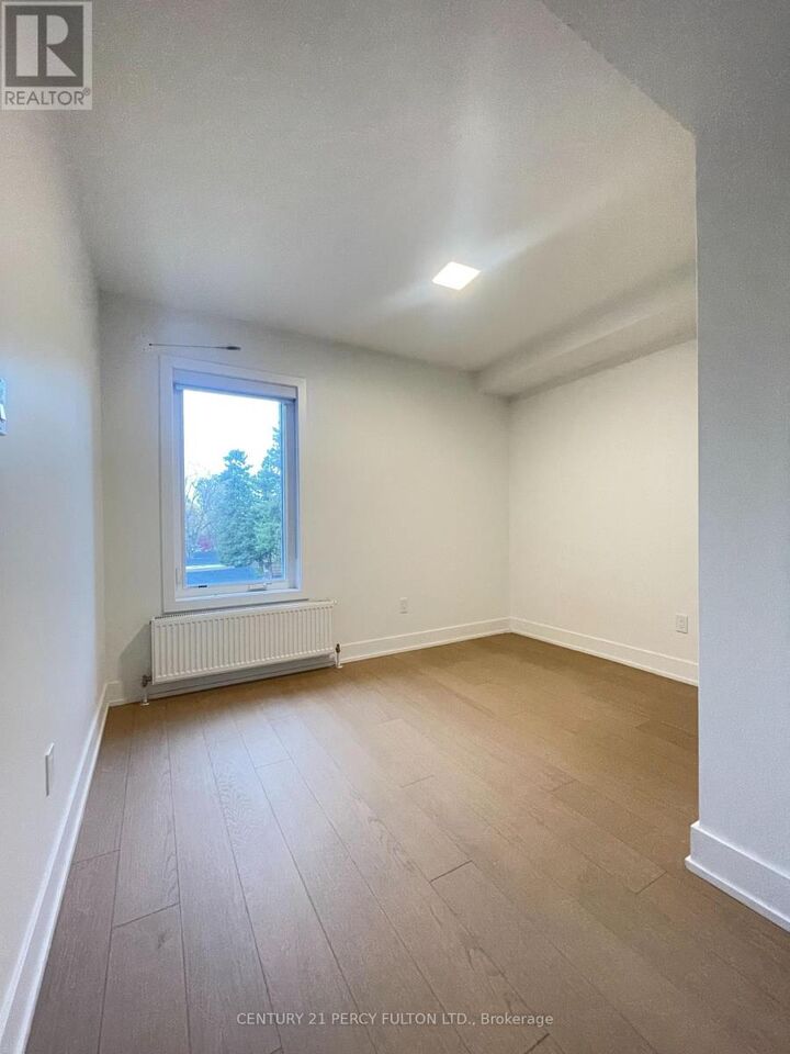 Property Photo:  320 Roncesvalles Avenue 14  ON M6R 2M7 