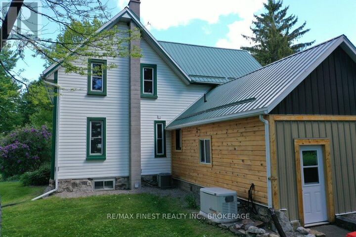 Property Photo:  697 Warburton Road  ON K0E 1L0 
