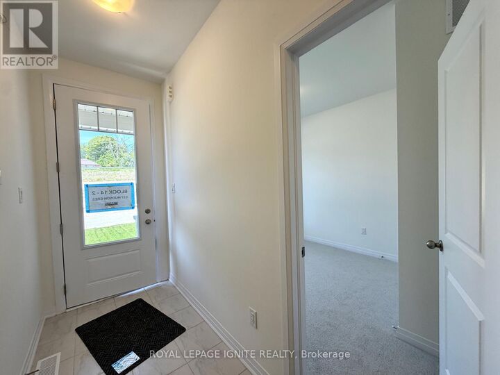 Property Photo:  537 Hudson Crescent  ON L4R 0J2 