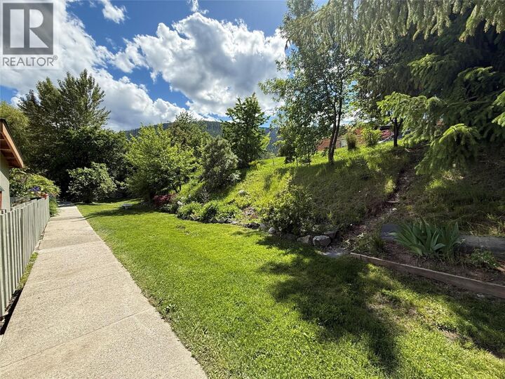 Property Photo:  467 Richards Street West  BC V1L 3K2 
