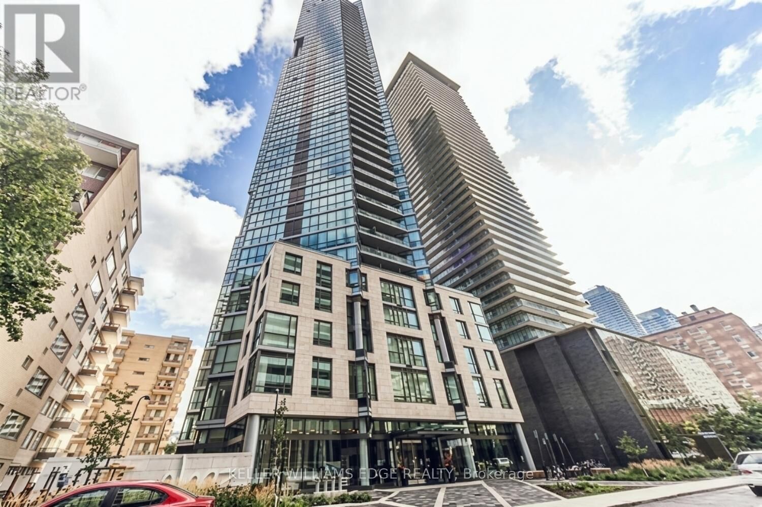 Property Photo: 45 Charles Street East 4005 ON M4Y 0B8