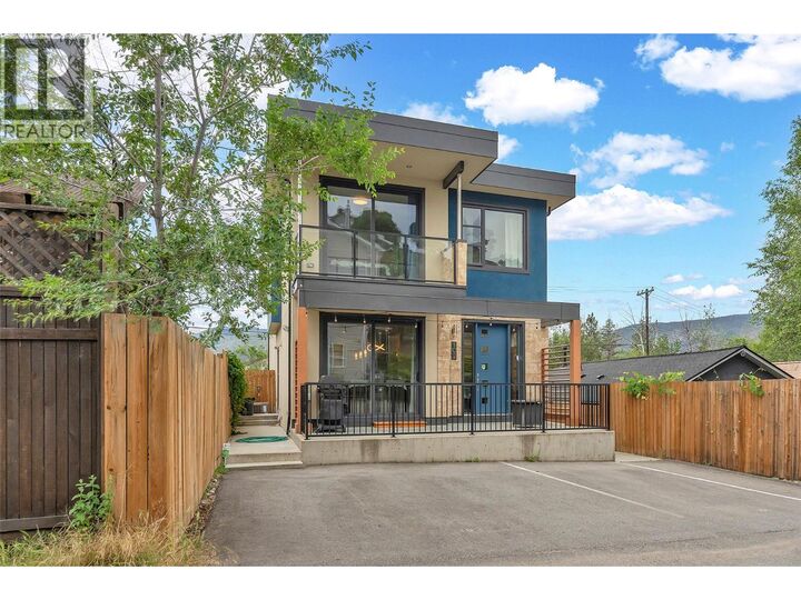 Property Photo:  436 Pickering Street 102  BC V2A 4H2 