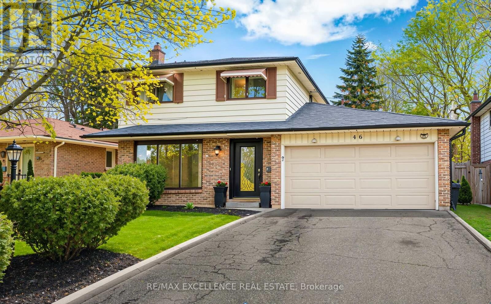 Property Photo:  46 Bartley Bull Parkway  ON L6W 2J4 