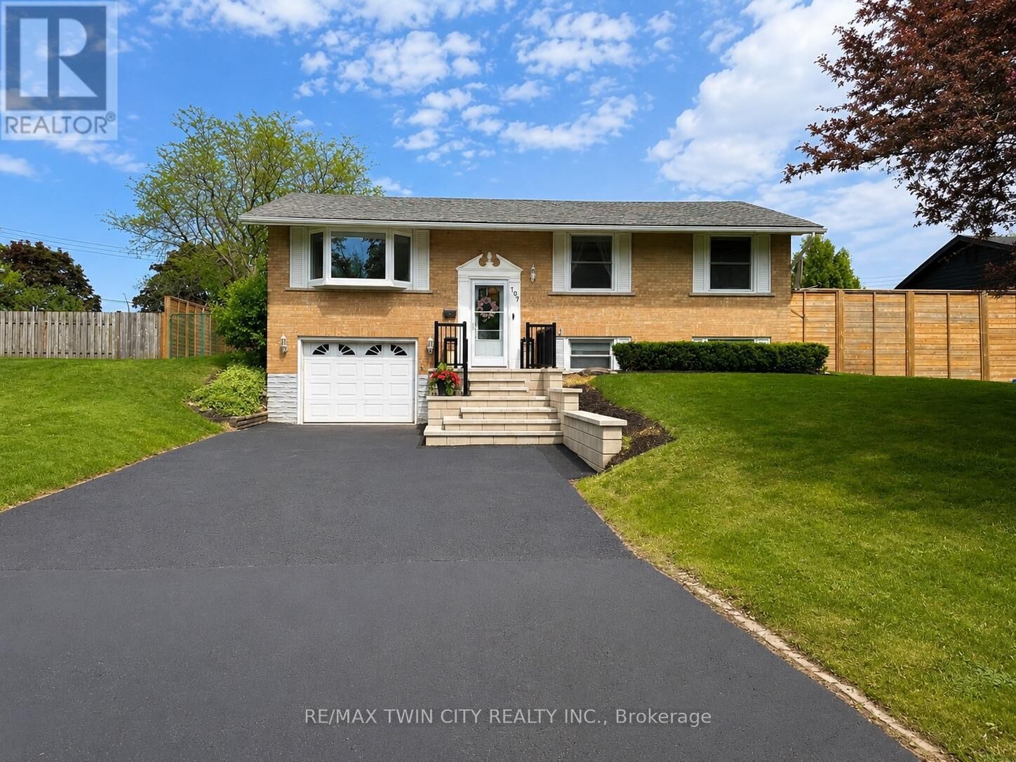 Property Photo: 107 Rosslinn Road ON N1S 3K3