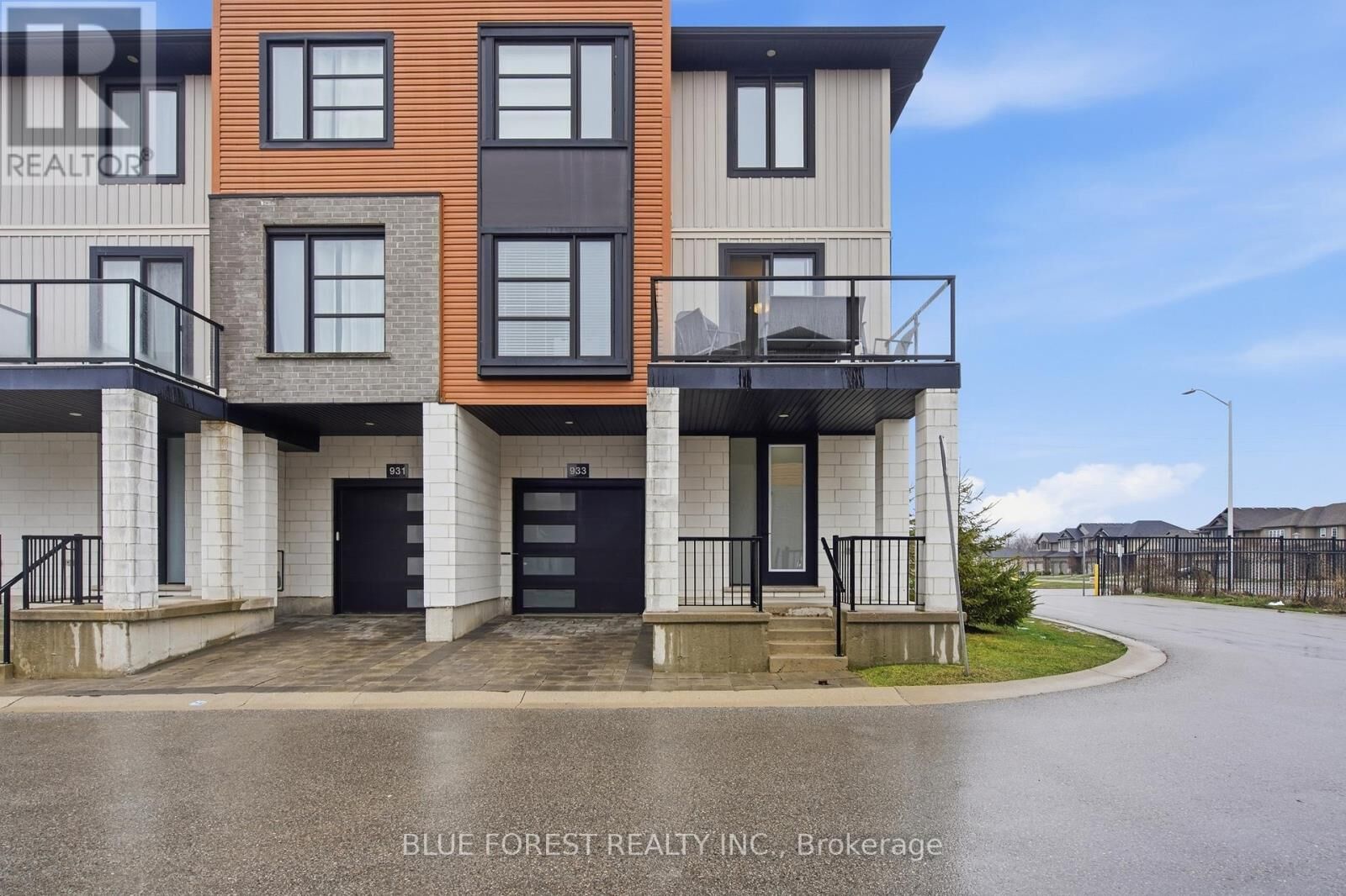 Property Photo:  933 Sarnia Road  ON N6H 0J7 