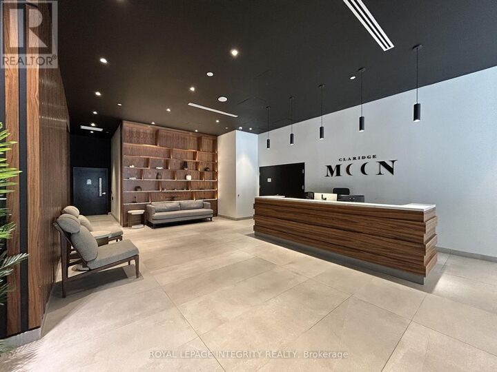 Property Photo:  340 Queen Street 810  ON K1R 0G1 