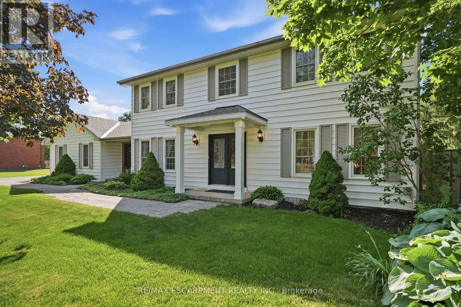 Property Photo:  1 Meander Close  ON L0R 1H1 