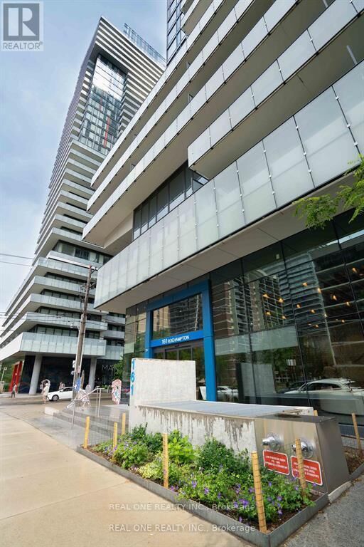 Property Photo:  161 Roehampton Avenue 318  ON M4P 1P9 