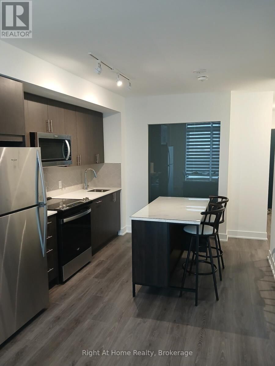 Property Photo:  2545 Simcoe St N Street South 342  ON L1L 0W3 