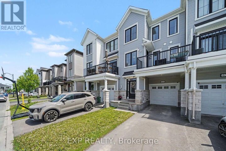 Property Photo:  624 Bellatrix Walk  ON K2J 6N4 