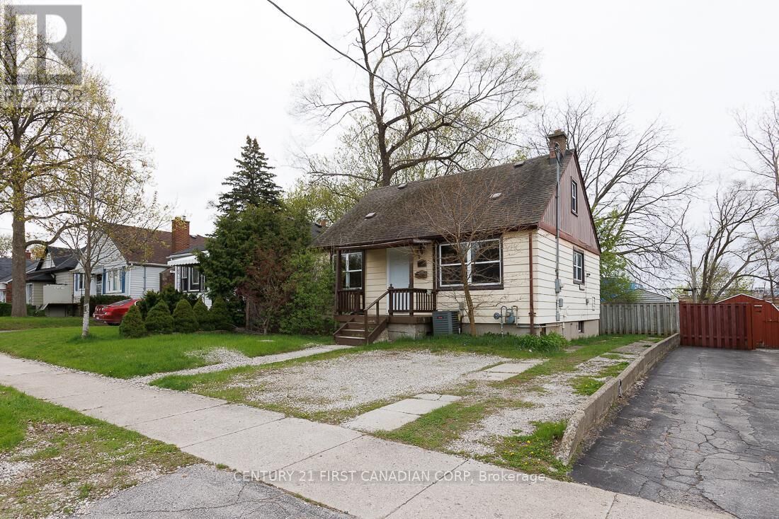 Property Photo:  1185 Albany Street  ON N5W 3L6 