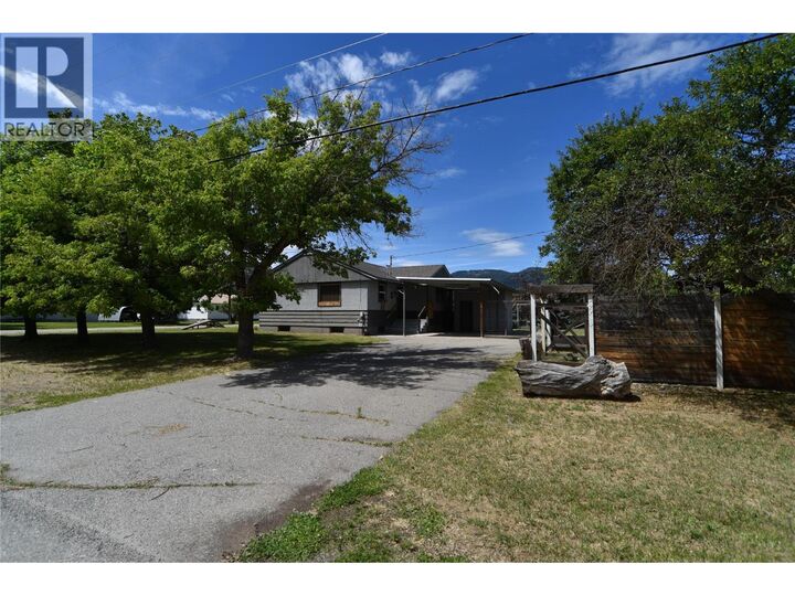 Property Photo: 6624 19th Street BC V0H 1H0