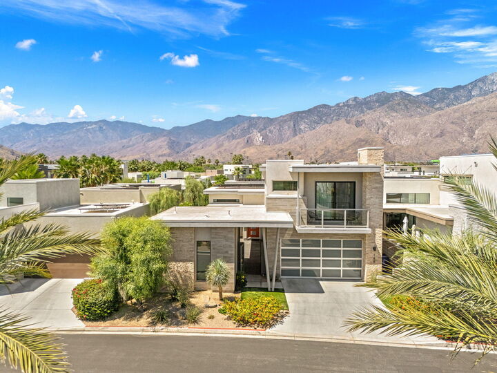 Property Photo: 185 Vibe Way CA 92262