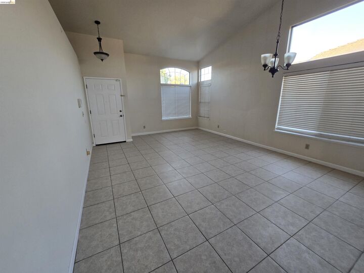 Property Photo:  5128 Hereford Ct  CA 94531 
