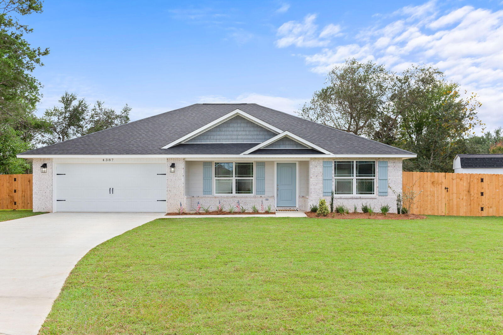 Property Photo: 2727 Braswell Street FL 32566