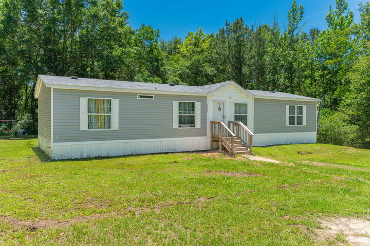 Property Photo:  3984 1st Avenue  FL 32567 