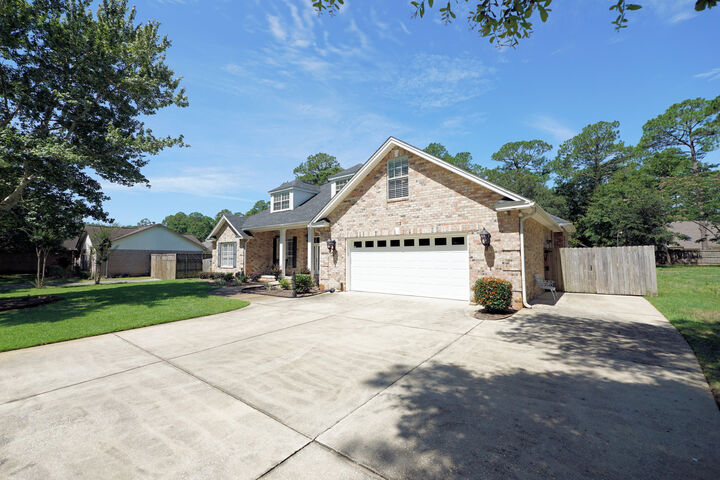 Property Photo:  117 Bahia Vista Drive  FL 32578 