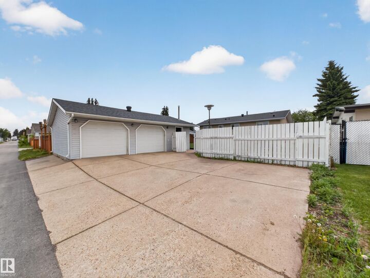Property Photo:  14408 77 Street NW  AB T5C 1E6 